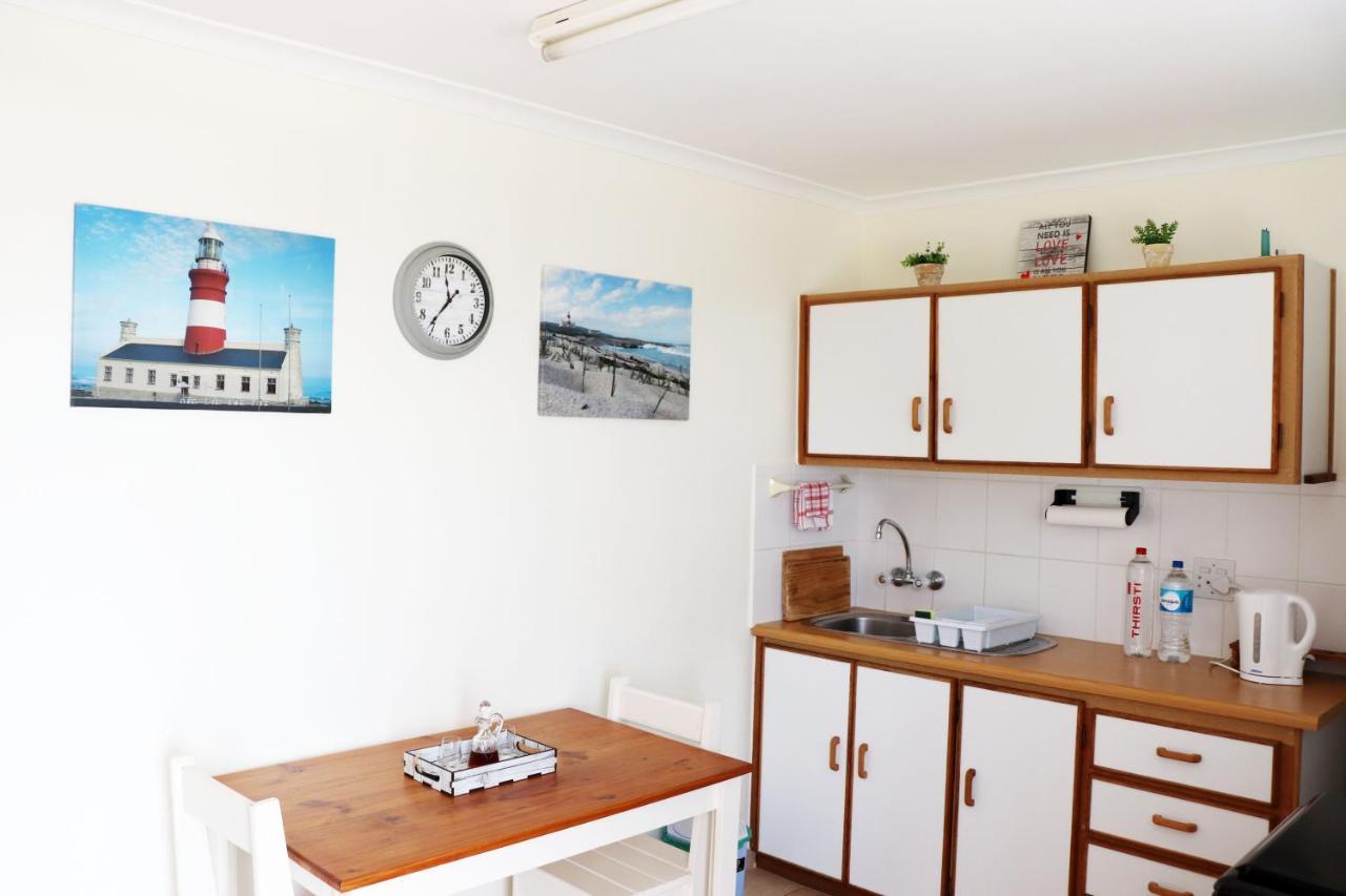 The Goose Nest Apartment Струисбай Екстериор снимка